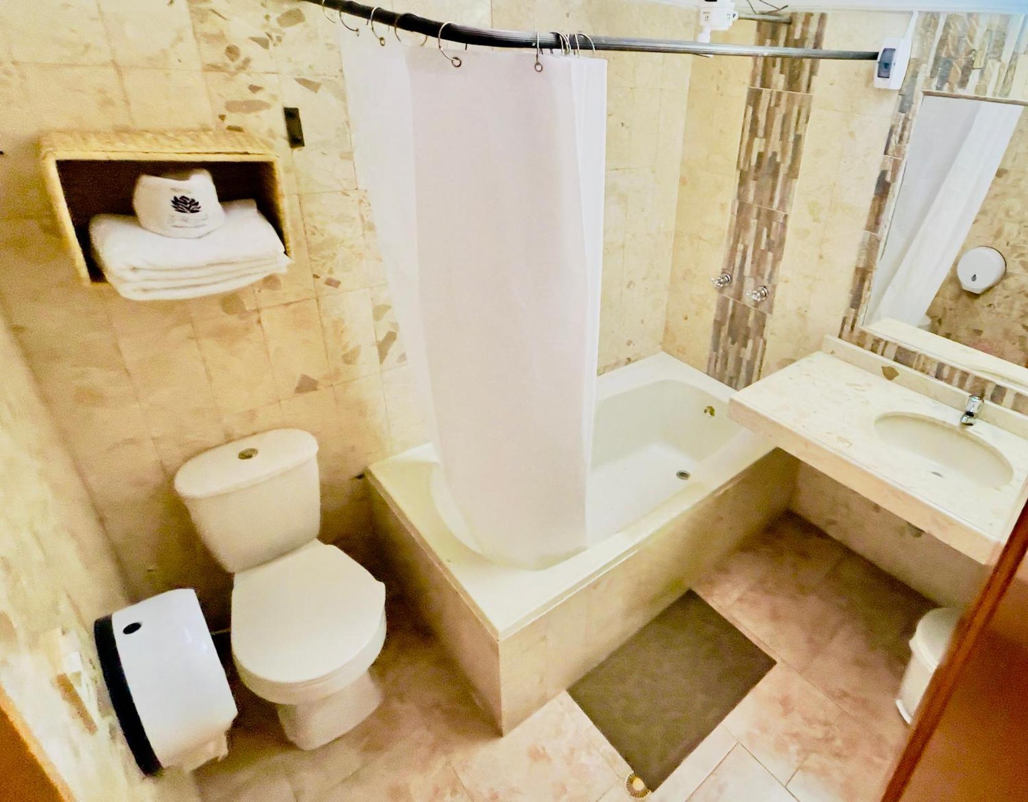 Hotel Loto Del Viento Cartago Zewnętrze zdjęcie
